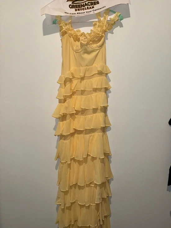 MAJORELLE Avalee Gown in Baby Yellow Size Small - Picture 6 of 14